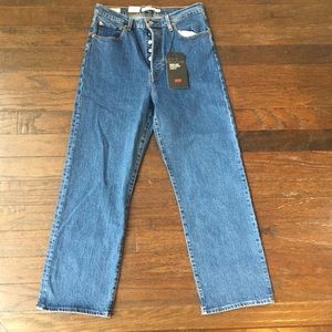 Levi’s Ribcage Straight Ankle Jeans